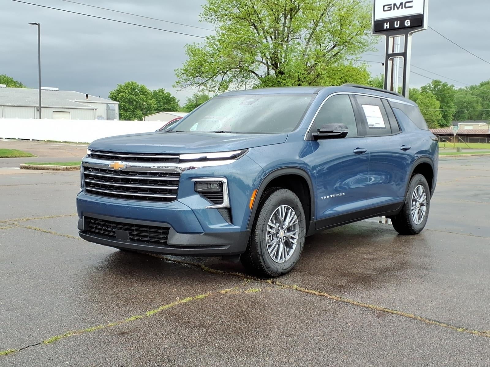 2026 Chevrolet Traverse LT in Lakeshore Blue Metallic — front three-quarter view